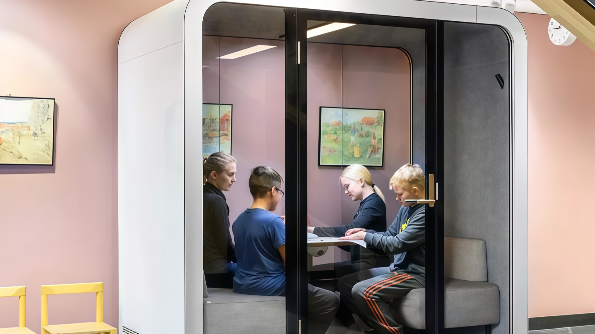 study pod in classroom_副本