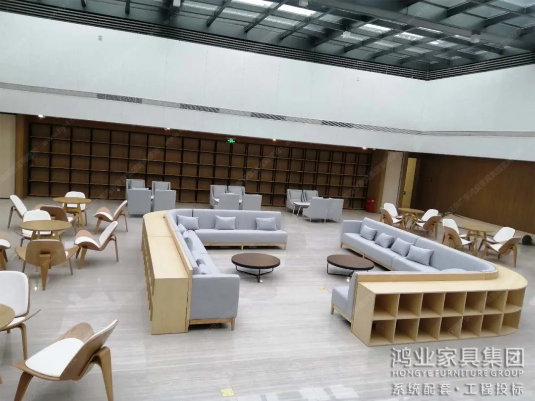 lounge area in library