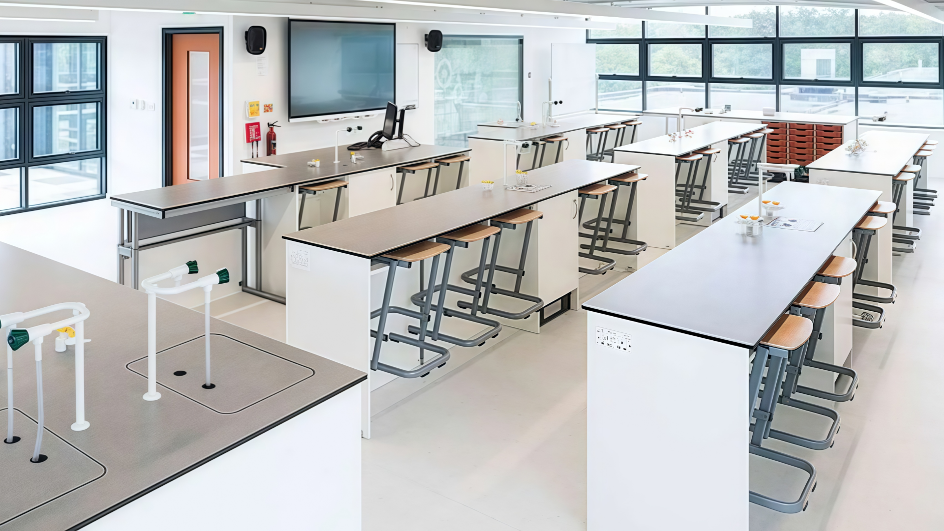 school labs furniture