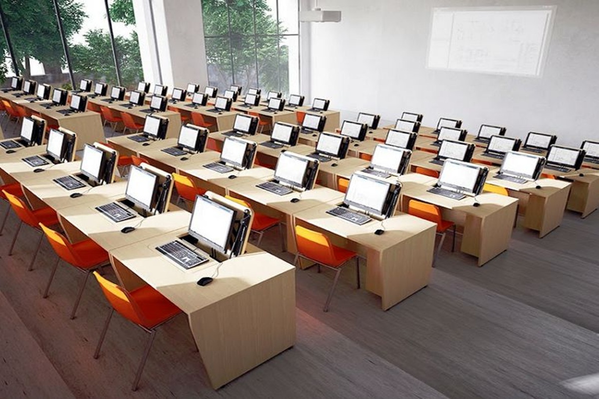 school desk.jpg